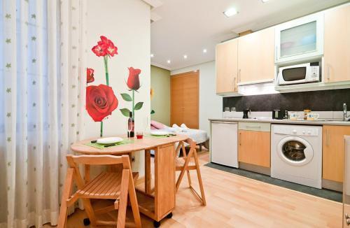 Gran Via Suites Мадрид Екстериор снимка
