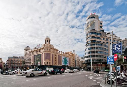 Gran Via Suites Мадрид Екстериор снимка