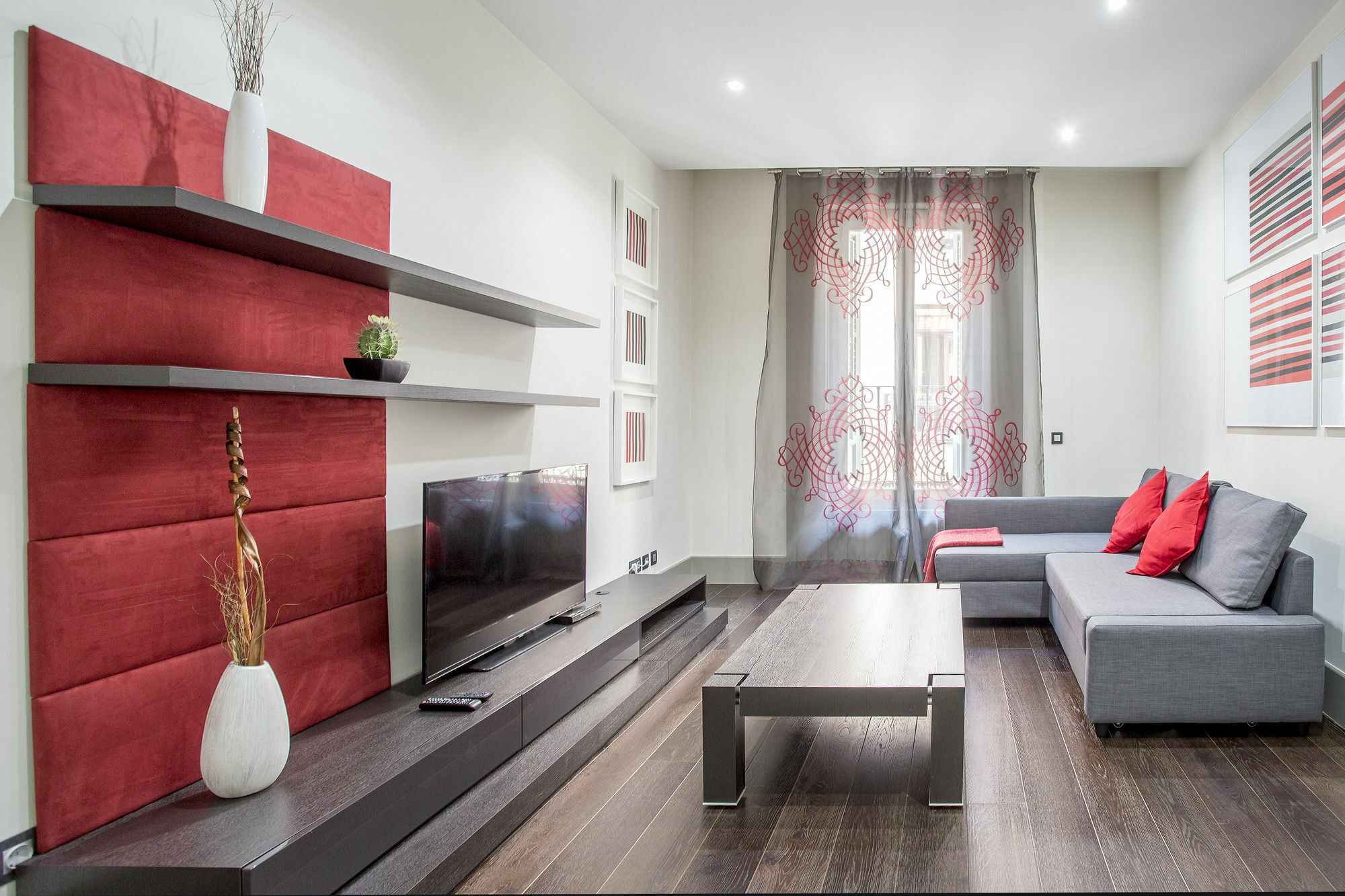 Gran Via Suites Мадрид Екстериор снимка
